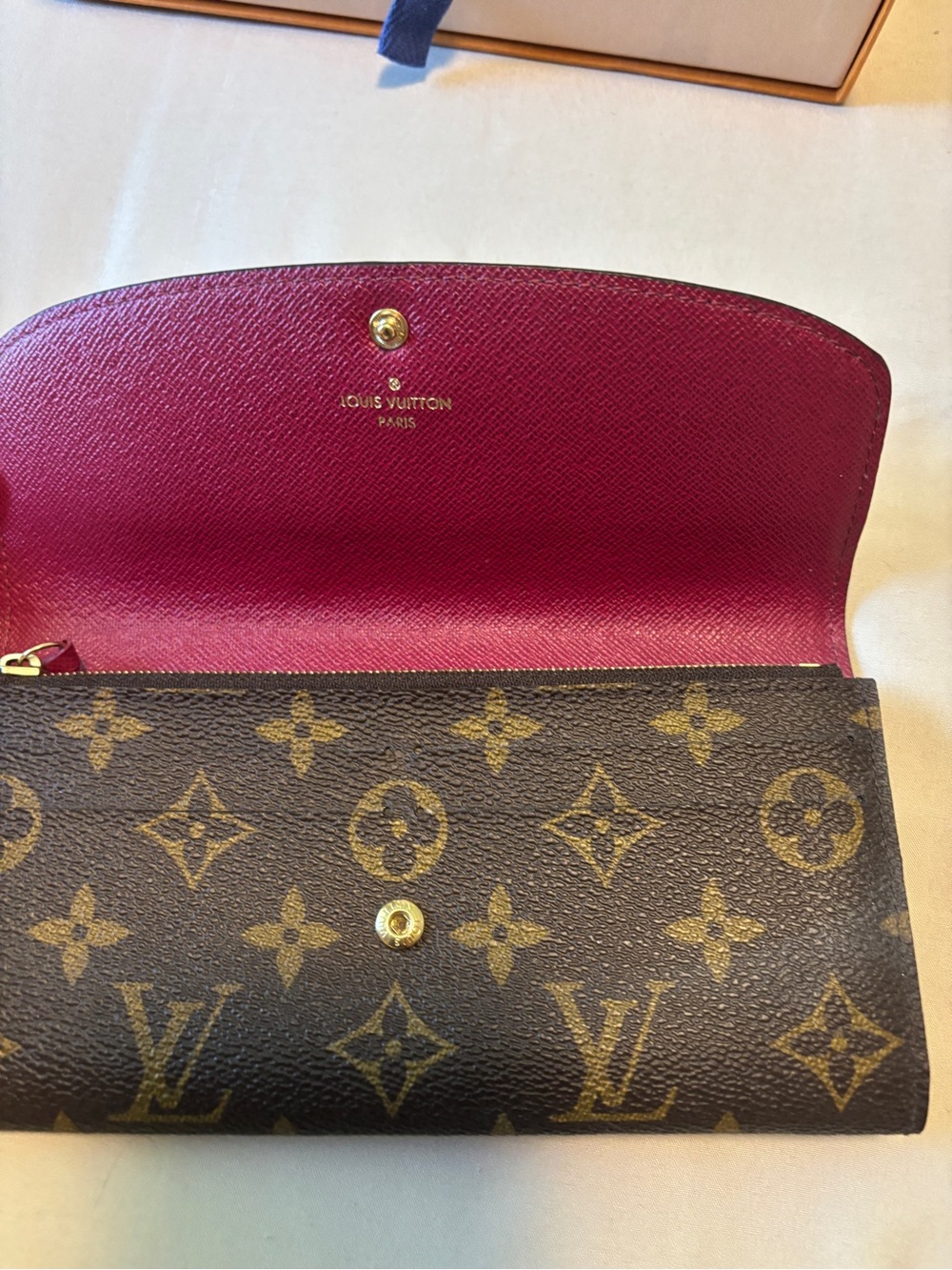 Louis Vuitton Monogram Canvas Wallet in Brown with Pink Snap - Picture 6 of 16